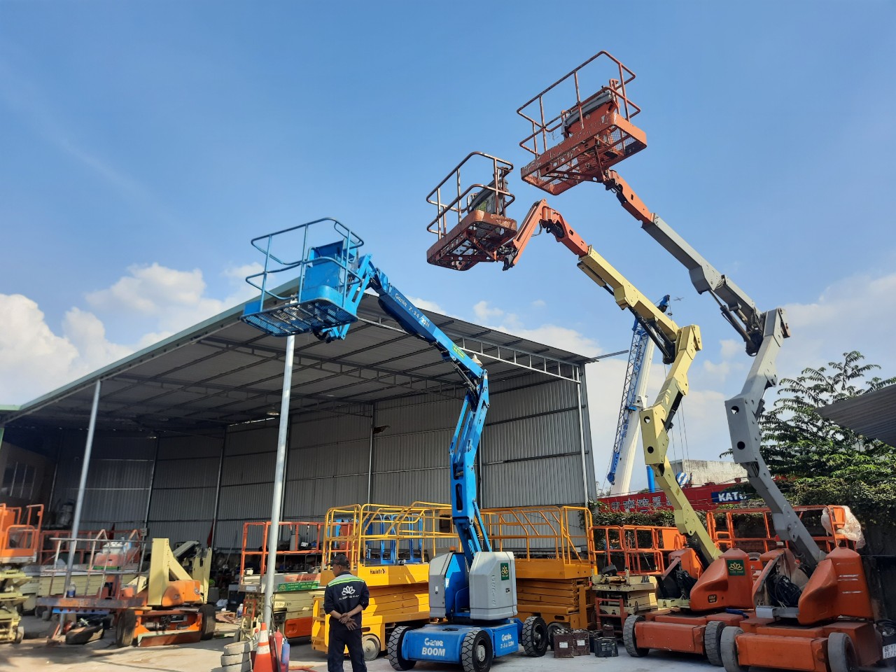 Cho thuê xe nâng người tại Cần Thơ