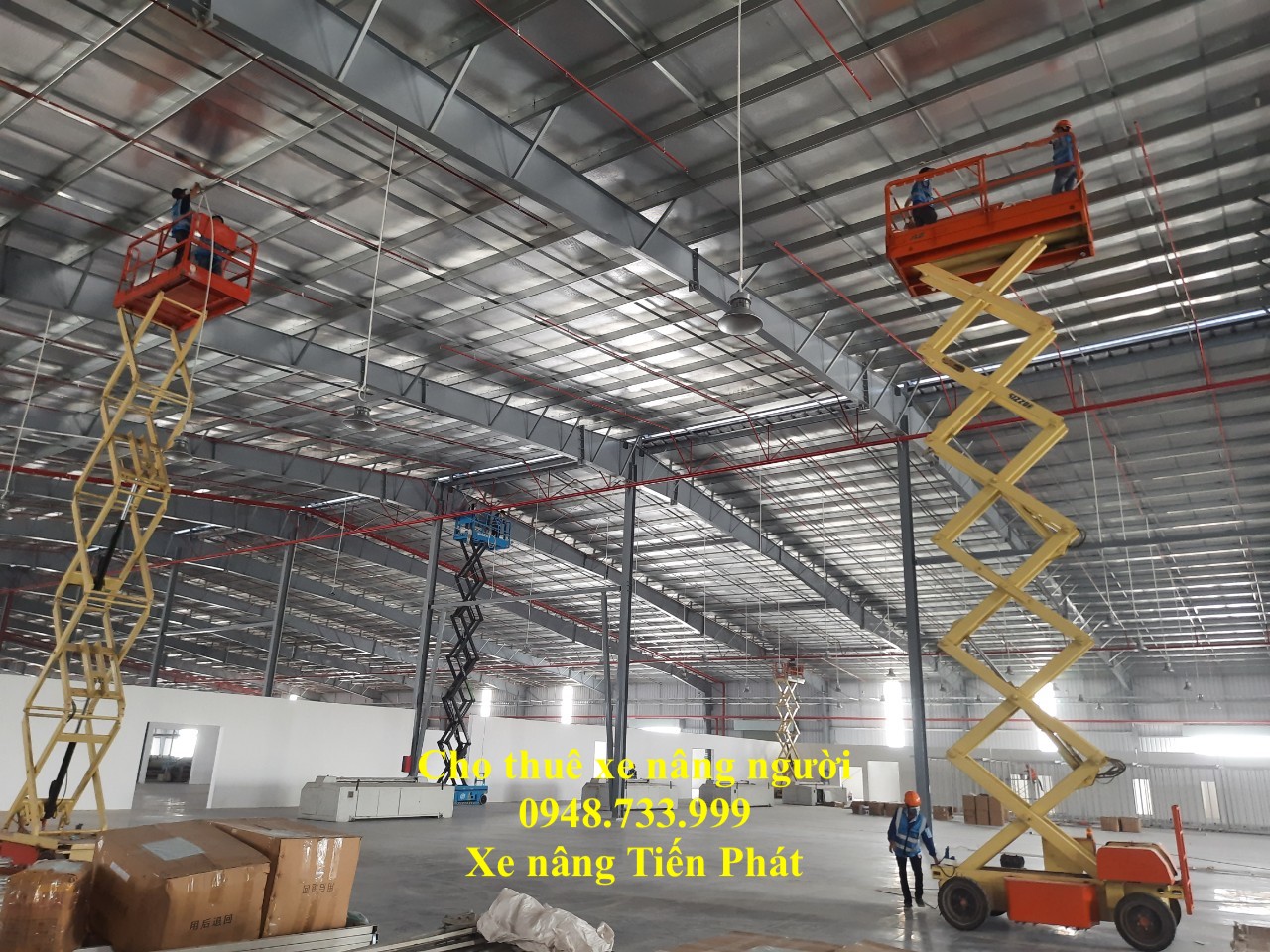 Xe nâng người thi công hệ thống điện
