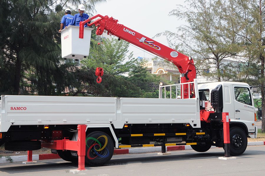 Cho thuê xe nâng người tại KCN Nghệ An