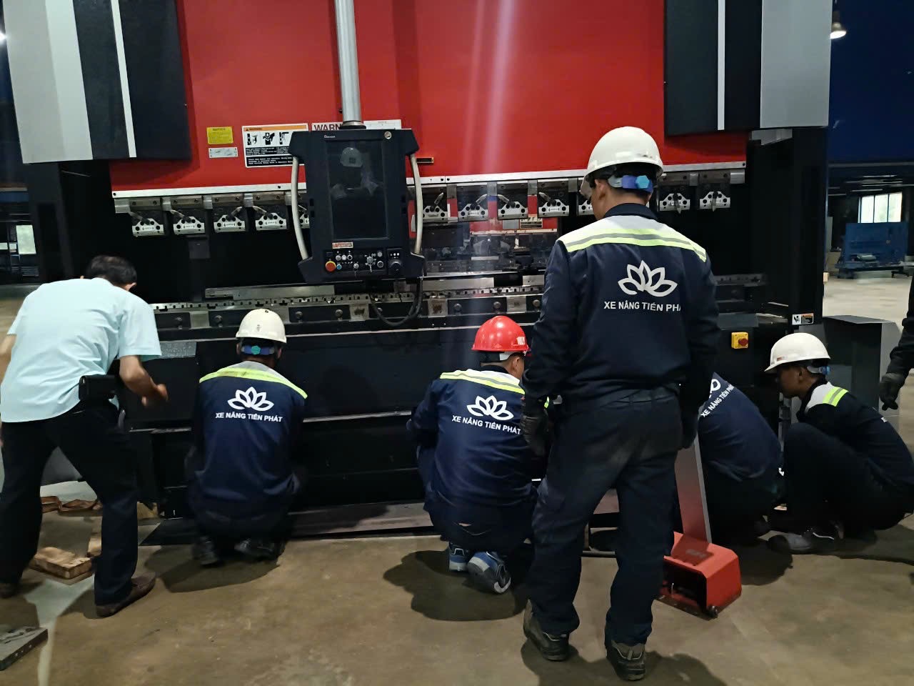 Lắp ráp máy dập tại Đồng Nai sau khi di chuyển