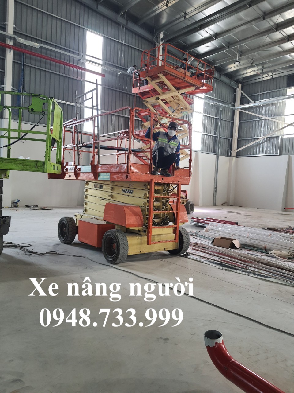 Cho thuê xe nâng người 14m tại KCN Cầu TRàm 0948733999