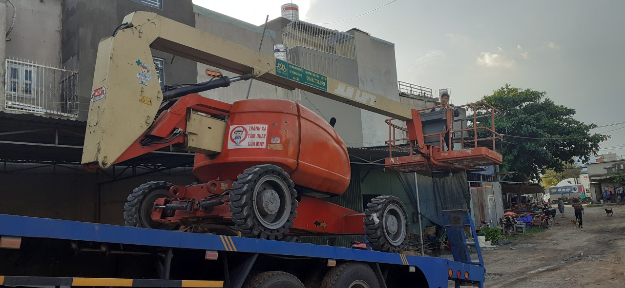 Cho thuê xe nâng người 20m tại Long An