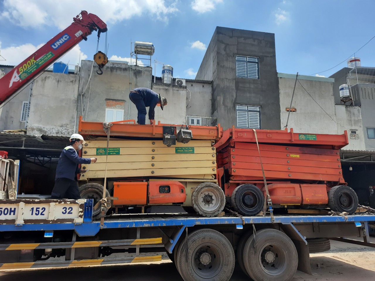 Cho thuê xe nâng người chạy điện tại Bình Dương