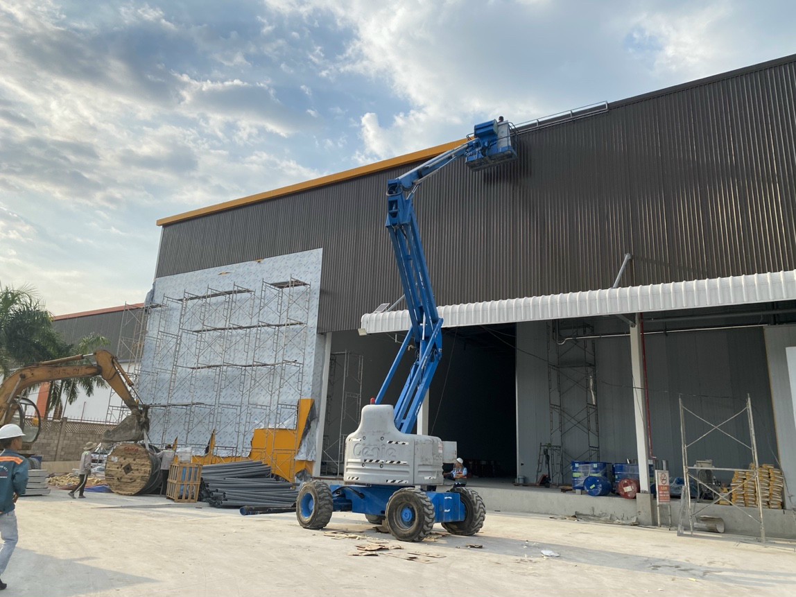 Cho thuê xe nâng người dạng Boomlift