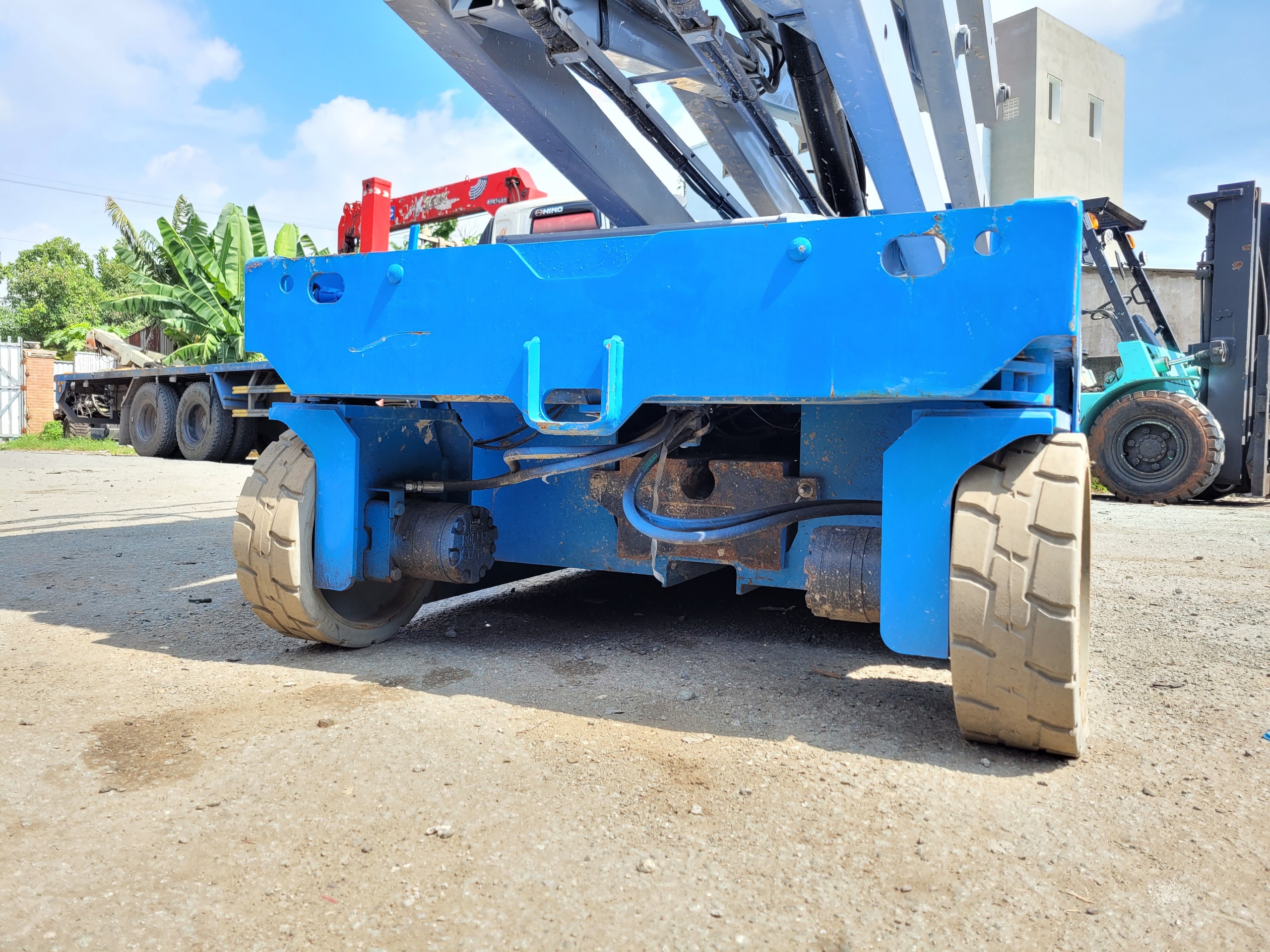 Hệ thống di chuyển xe Genie GS 4047
