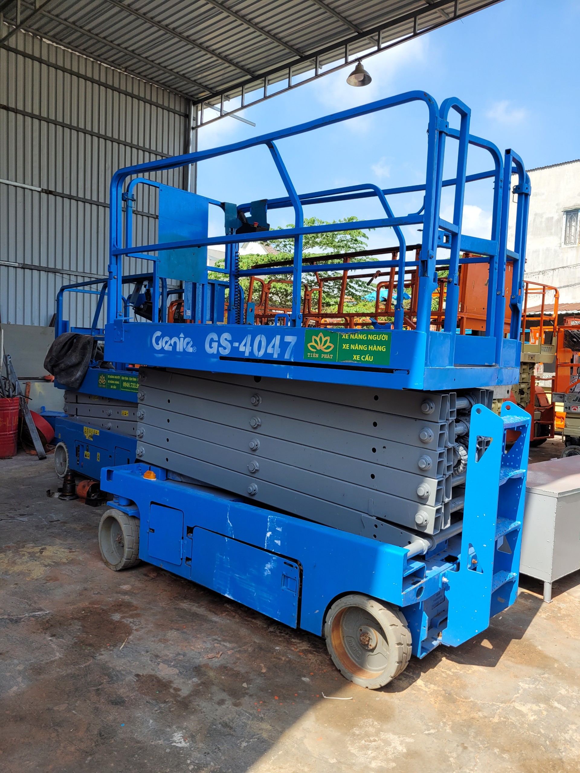 Genie GS 4047 - Tiến. Phát