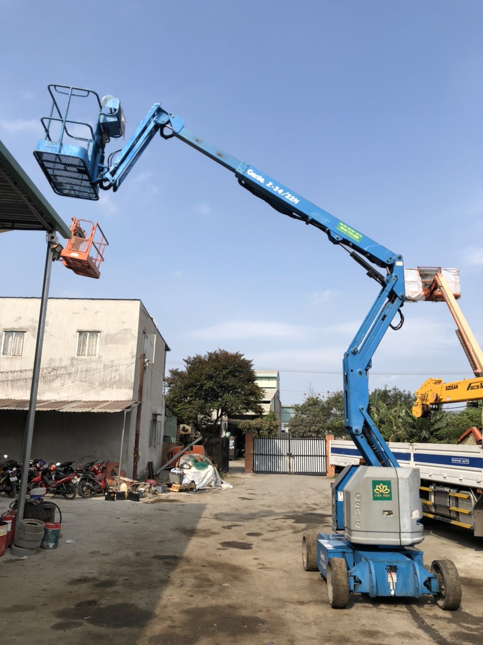 Cho thuê xe nâng người Genie Z34/22N