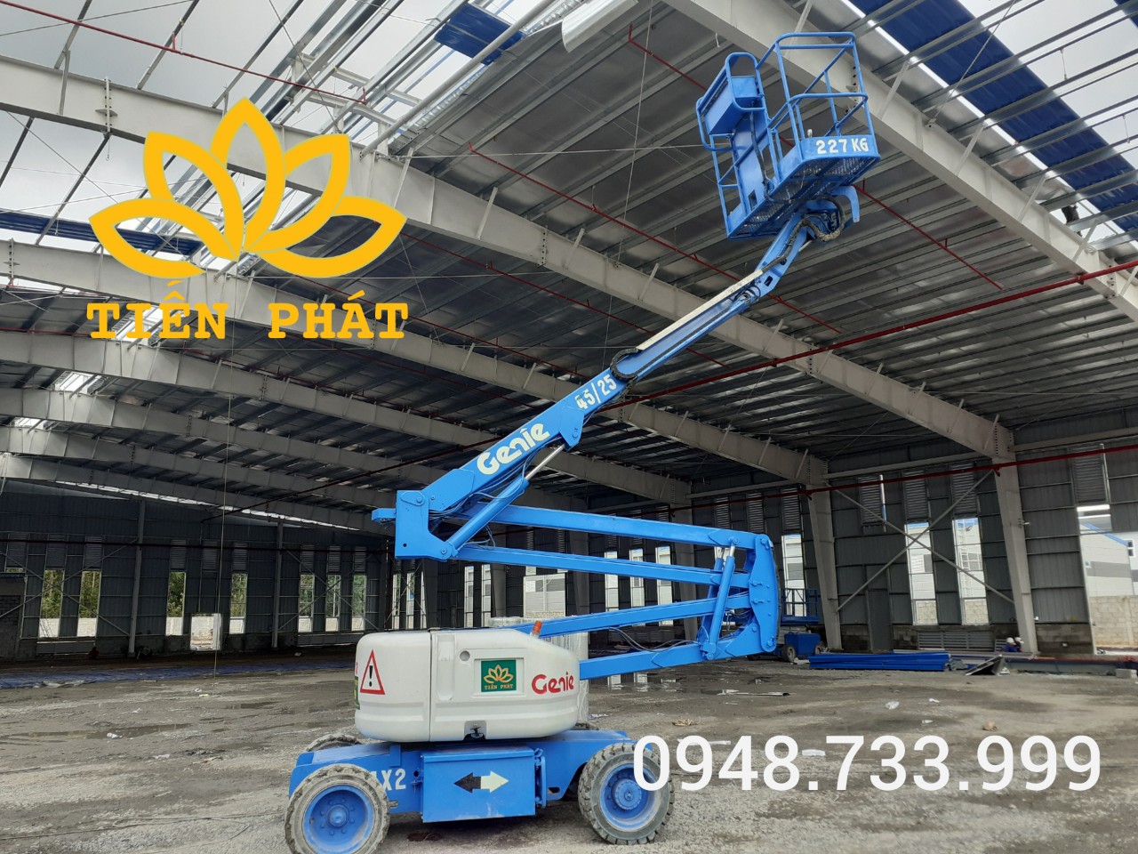 Cho thuê xe nâng người 16m tại Uyên Hưng 