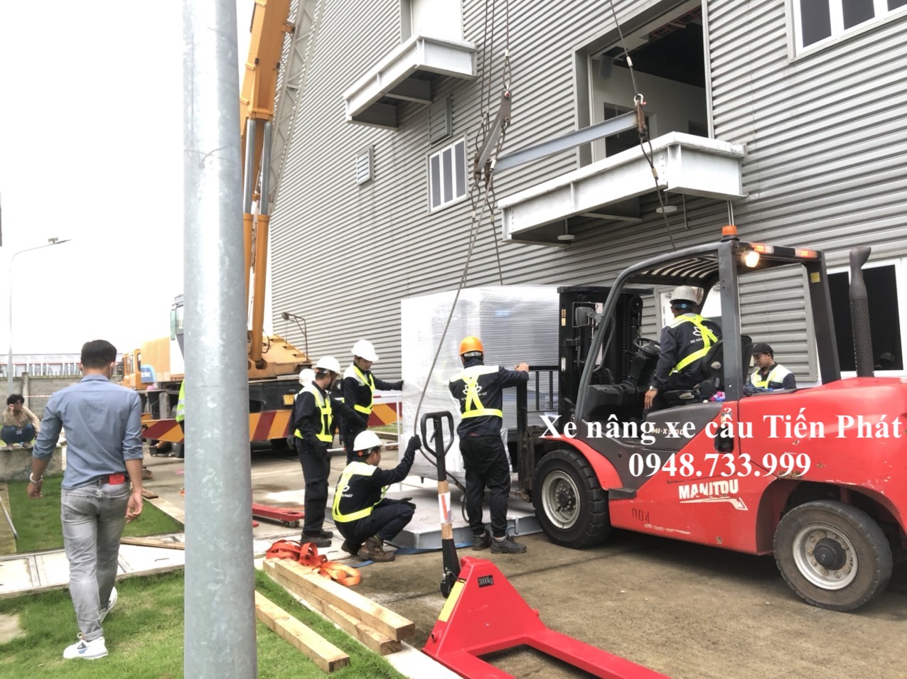 Dịch vụ di dời hàng hoá rút container tại Bình Dương