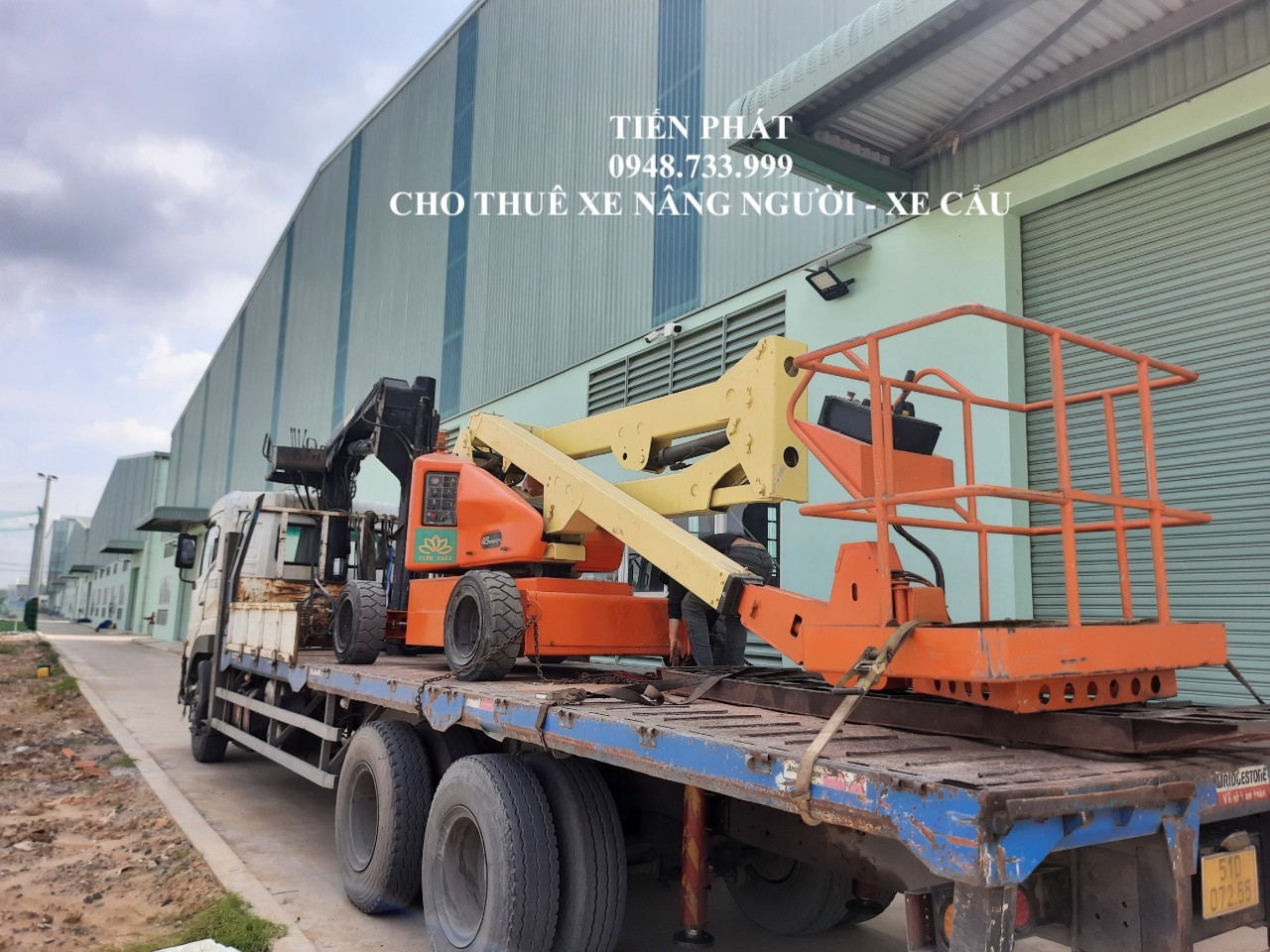 Cho thuê xe cẩu thùng tại kcn mỹ phước 1 Bình Dương 0948733999