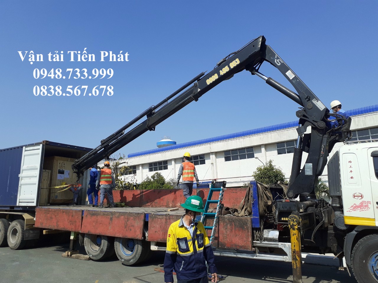 Cho thuê xe cẩu rút container tại KCN Vsip2 Bình Dương 0948733999