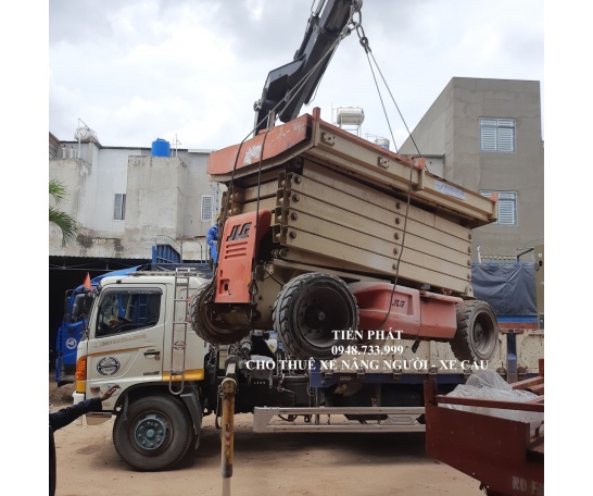 Cho thuê xe cẩu thùng 5 tấn - 0948.733.999 Vận tải Tiến Phát