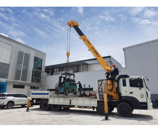 Dịch vụ thuê xe cẩu thùng tại Long An uy tín 0948.733.999