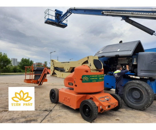 BOOMLIFT CHẠY ĐIỆN 12.2M - JLG E400AJP