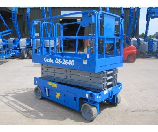 XE NÂNG CẮT KÉO 7,8M SÀN - GENIE 2646